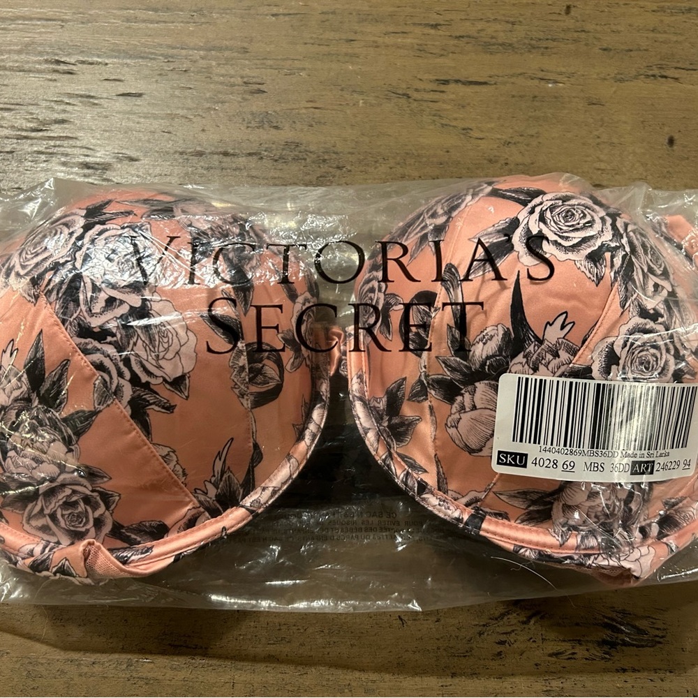 NWT Victorias‎ Secret Bra